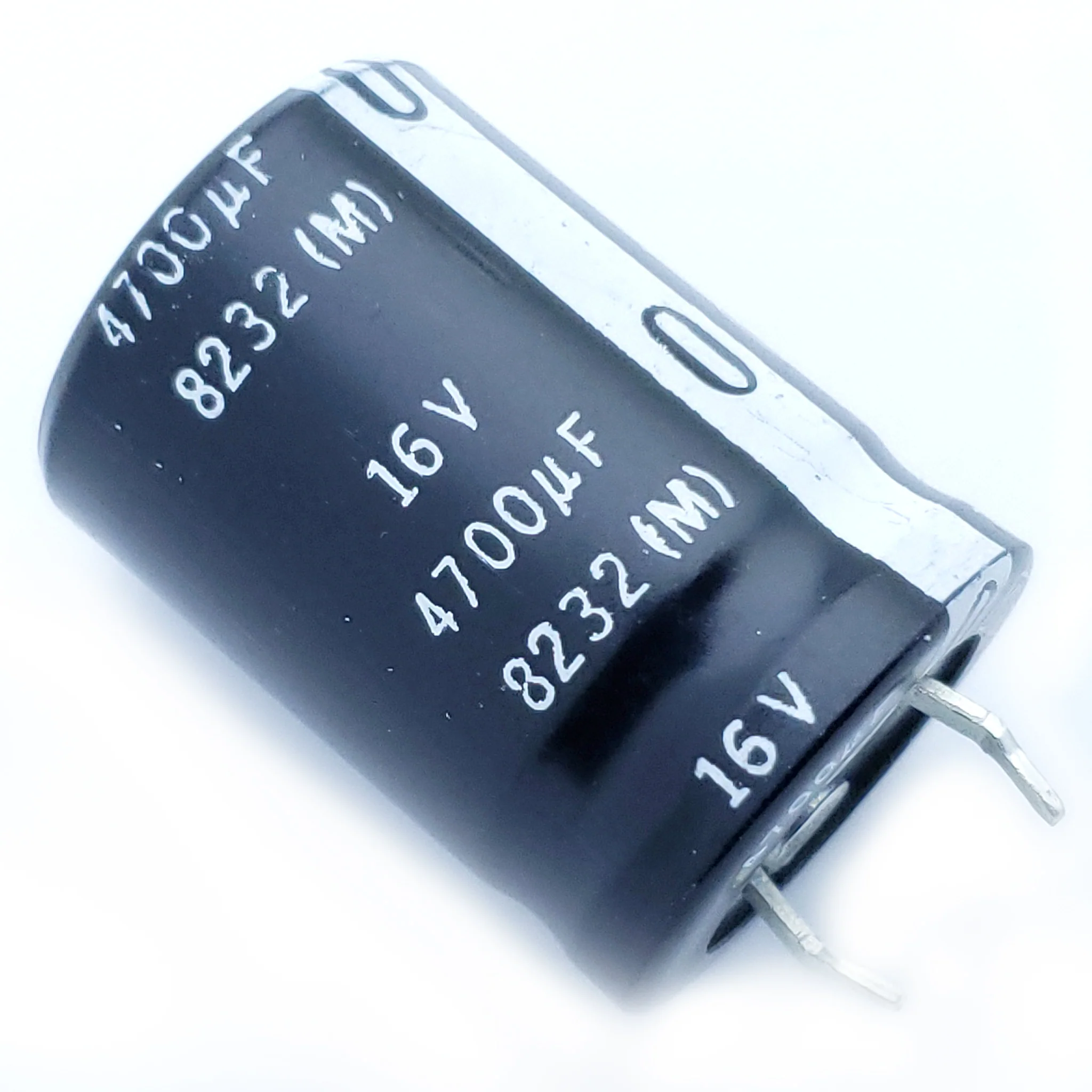 4700uF 16 Volt Electrolytic Capacitor