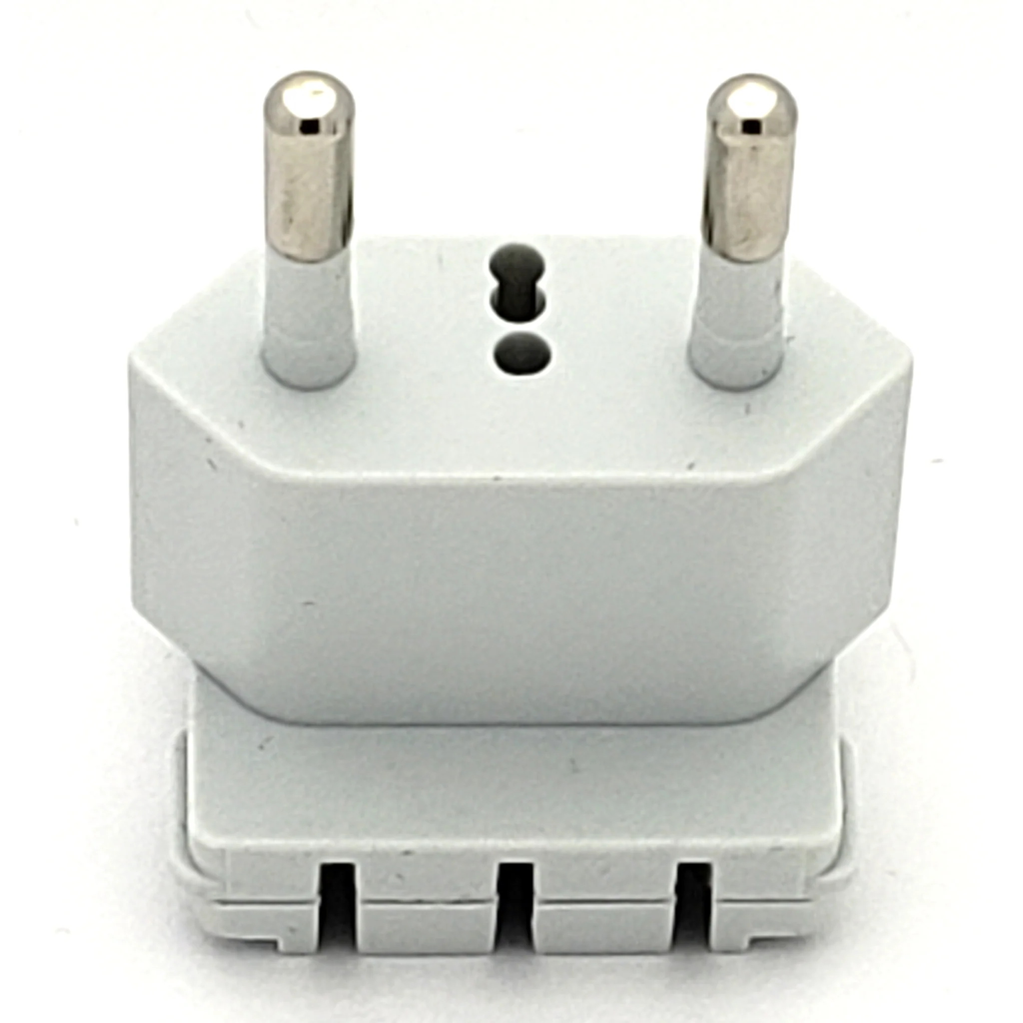 International Universal Travel Power Plug Adapter Set - With USB & USB-C - Image 6