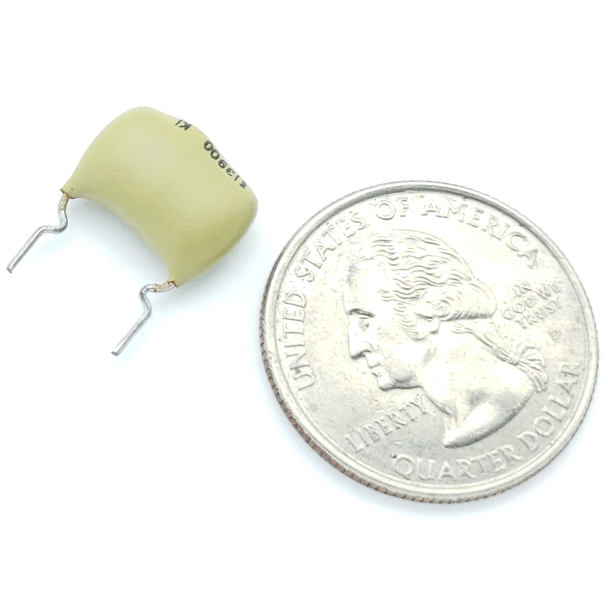 film capacitor 3900 pF ±10% 630 volts polyester - Image 2