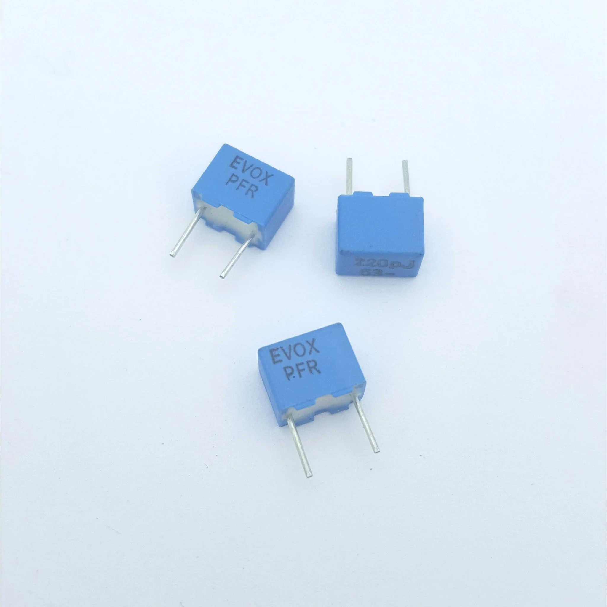 film capacitor 220 pF 5% 63 volts Polypropylene