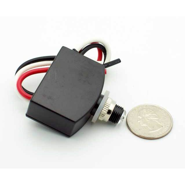 Photoelectric Switch - 100W / 125VAC On at Dark - Image 3